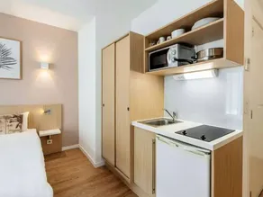 Wonderful studio | Next to Royal Palace of Brussels | Pets allowed - Image 2