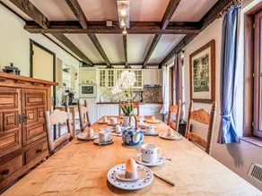 Holiday home with heated pool, garden & terrace - Image 3