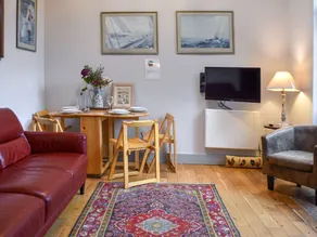Children-friendly cottage with garden | River view | Dogs allowed - Image 4