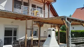 Apartamento vacacional con barbacoa, terraza y piscina - Image 2