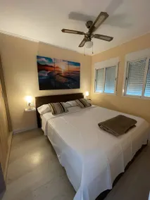 Flat with terrace | City view - Image 4