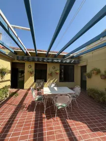 Casa ideal para familias con terraza, jardín y piscina | Vistas al jardín | Ideal para teletrabajar | Se admiten mascotas - Image 4