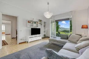 Villa avec barbecue, jardin et piscine privée | Vue montagne - Image 2