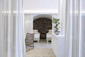 Villa avec piscine privée, jardin et terrasse | Vue montagne - Image 4