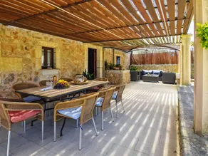 Family-friendly holiday home with BBQ, terrace & private pool - Image 3