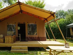 Family-friendly tent with pool & garden | Close to the beach | Pets are welcome - Image 4