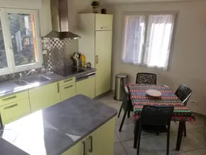 Casa adatta alle famiglie con griglia, terrazza e piscina | Vista sulla montagna | Ammette animali domestici - Image 3