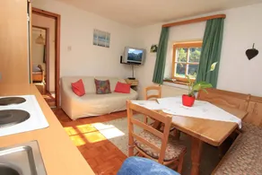 Flat with garden & BBQ - Image 3