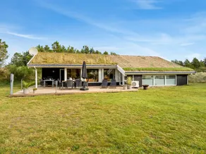 Holiday home with private pool, terrace & sauna - Image 2