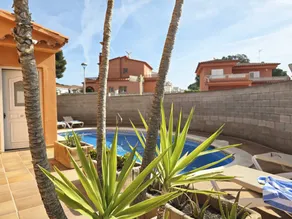 Voll ausgestattete schöne Villa mit Terrasse, Grill und Garten | Nah am Strand | Haustiere erlaubt - Image 4