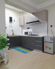Flat with hot tub, barbecue & pool - Image 2