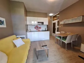Fully equipped flat with BBQ, garden & terrace | Garden view | Next to the beach | Pet-friendly - Image 2