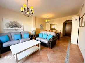Family-oriented lovely flat with pool & terrace - Image 4