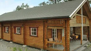 Holiday home with garden & terrace - Image 3