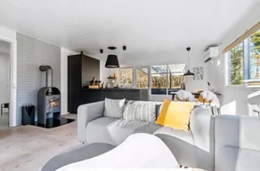 Child-friendly holiday home with sauna, barbecue & garden | Golf view | Next to the beach - Image 2
