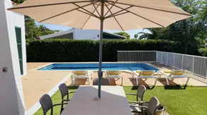 Villa mit Garten, Grill und privatem Pool - Image 4