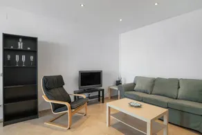 Ample flat with terrace | River view | Perfect for remote work - Image 4