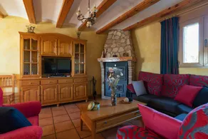 House with private pool, terrace & garden | Mountain view - Image 2