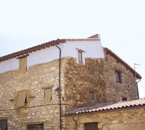 La Grulla Gris Country House with Balcony and Mountain Views, Cáceres - Image 2