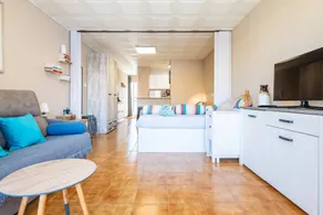 'Turquoise Blue' Studio with Sea View, Wi-Fi, and Air Conditioning - Image 4