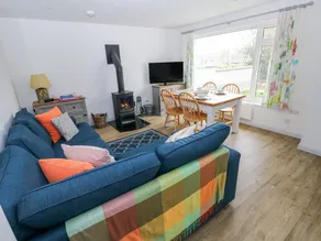 Child-friendly cottage with garden | Pets allowed - Image 3