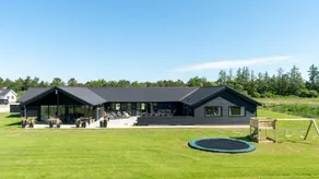 Holiday home with terrace, hot tub & pool - Image 2