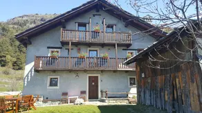Child-friendly ample villa with terrace & garden - Image 4