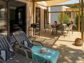 Mobile home with terrace & heated pool | Beach nearby | Pets are welcome - Image 5