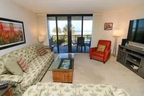 Premium, Remodeled Direct Oceanfront Two Bedroom Condo--Barefoot Trace 207 - Image 4