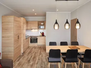 Apartment with pool & sauna - Image 5