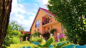 Family-friendly apartment with barbecue, pool & terrace | Garden view - Image 3