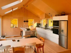 Holiday home with terrace, sauna & garden | Sea view | Perfect for remote work - Image 3