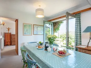 Cottage with garden & terrace | Sea view - Image 5