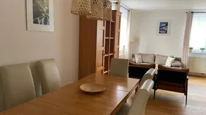 Flat with BBQ & garden - Image 3