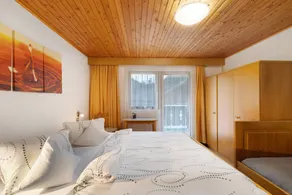 Zimmer 'Ederhof 3' mit Bergblick, Gemeinschaftsterrasse und Wi-Fi, Frühstück inkludiert - Image 2