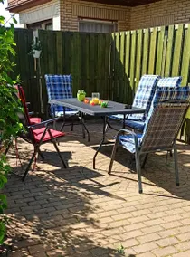 Apartment with barbecue, terrace & garden - Image 4