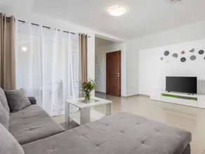 Holiday apartment with barbeque | Sea view - Image 3