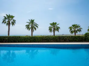 Fully equipped holiday apartment with pool | Close to the beach - Image 3