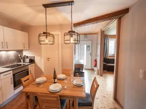 Flat with terrace - Image 4
