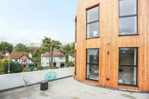 Holiday home with terrace - Image 2
