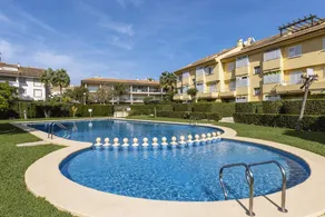 Apartment with terrace, pool & garden | Mountain view - Image 3