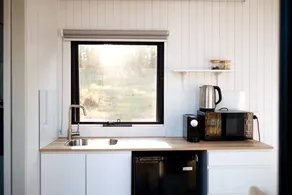 Pet-Friendly NSW Glamping Retreat with Mountain Views - Image 5