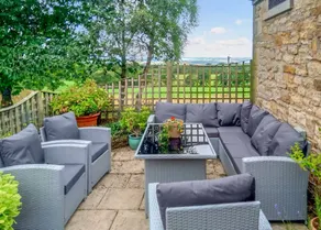 Children-friendly nice cottage with jacuzzi & garden - Image 5