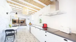 Holiday apartment with pool, garden & terrace - Image 2