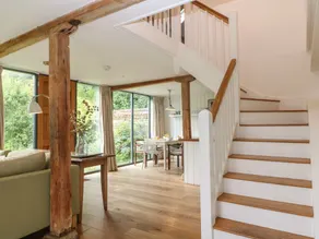Family-oriented beautiful cottage with garden | Pets allowed - Image 3