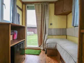 Family-oriented nice cottage with garden & barbeque | Pets are welcome - Image 4