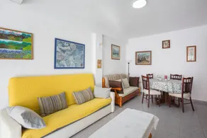 'Ca Llaurí' Apartment with Sea Views, Wi-Fi, and Air Conditioning - Image 5