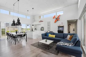 Fully equipped charming house with BBQ, hot tub & terrace | Close to the beach | Pet-friendly - Image 2