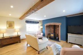 Cottage with garden - Image 4