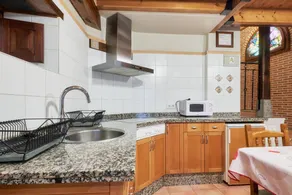 Big holiday home with barbecue, fast internet & garden | Garden view - Image 5